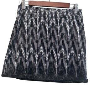 Athleta Mini Skirt Women's XS Chevron A-line Golf Black Gray Fleece  Lined